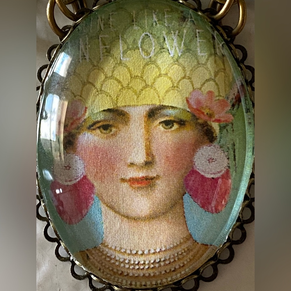 Vintage Brass Necklace with Artistic Lady Pendant - Picture 3 of 11